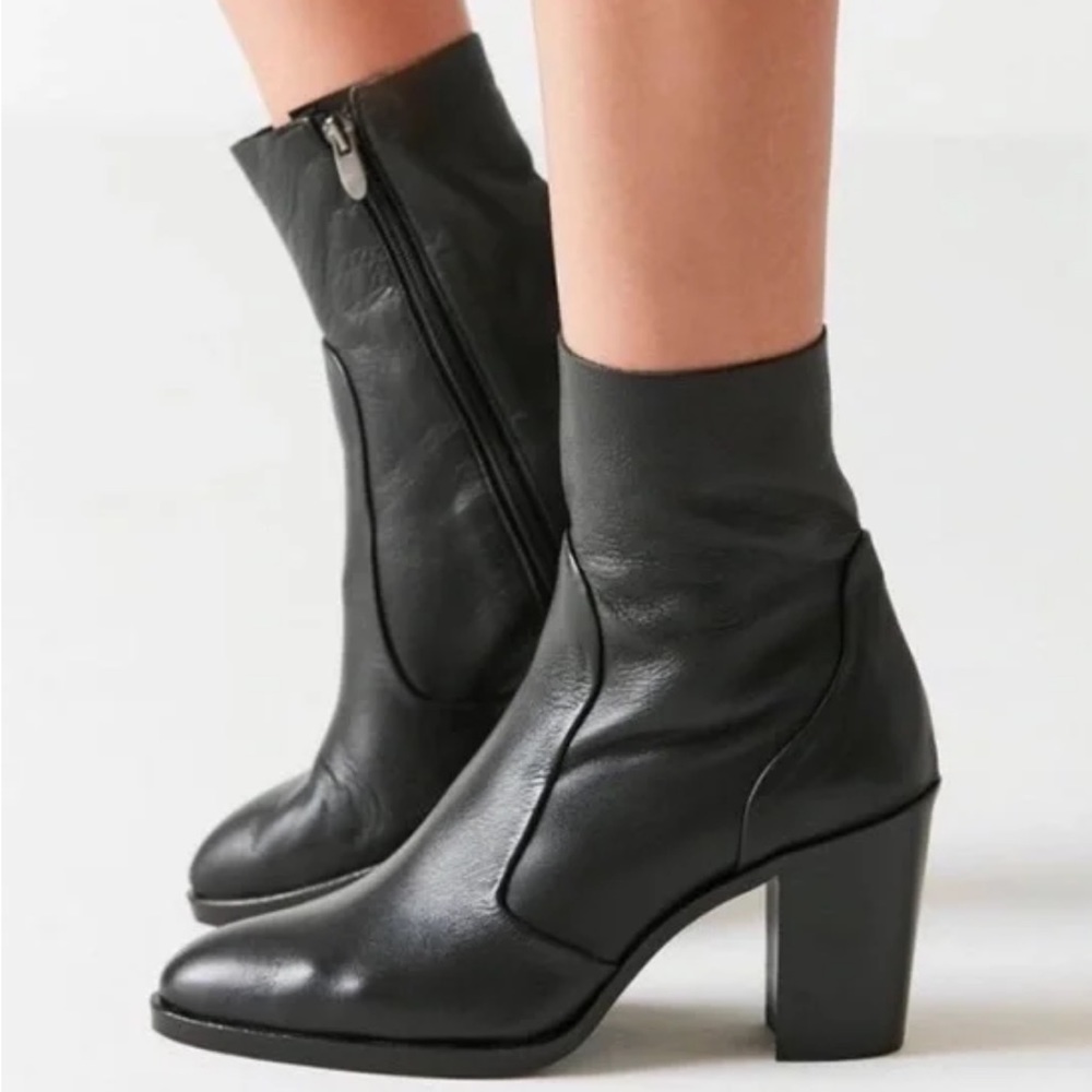 CROSSWALK Black Leather Factory  Pico Ankle Block Heel Heeled Boots Booties